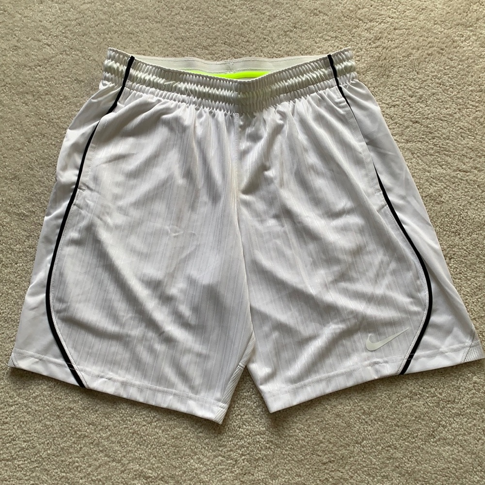 Nike sport short